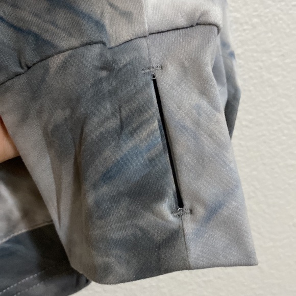 BEBE SPORT TIE DYE LS HOODIE GRAY/WHITE COLOR SIZE MEDIUM - Picture 4 of 8